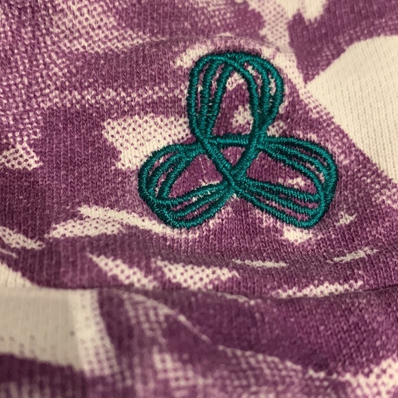 Unique TNA Aritzia Butterfly Full Zip Purple & White Hoodie - size M - Picture 3 of 16